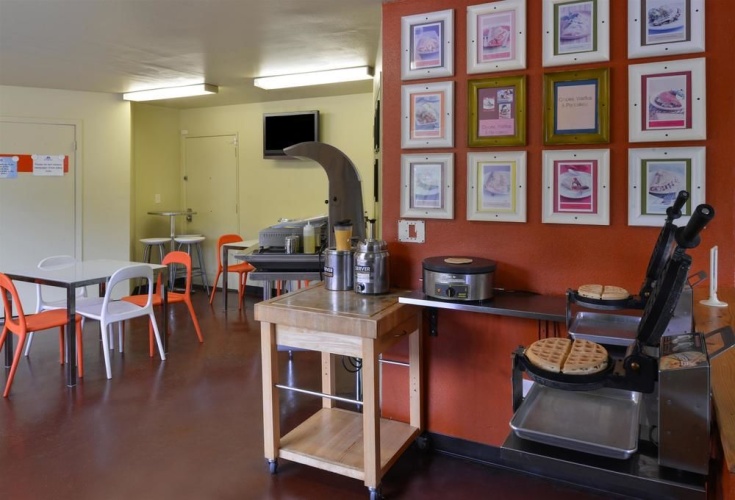 Americas Best Value Inn - Madison photo 29