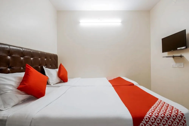 OYO 37146 G P Residency