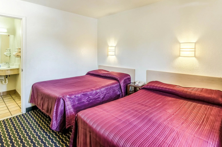Rodeway Inn Winston Salem Route 52