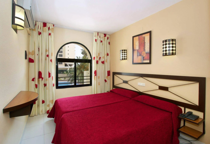 Hotel Puente Real
