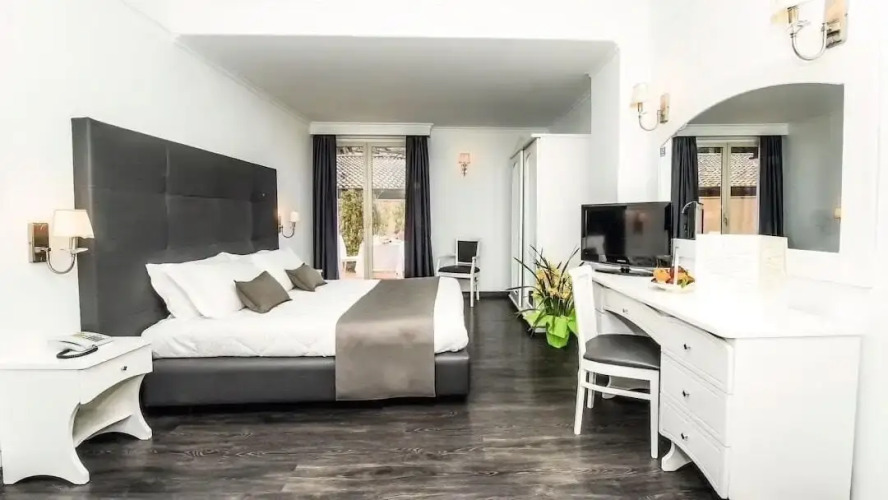 Grand Hotel Parco del SoleOver view