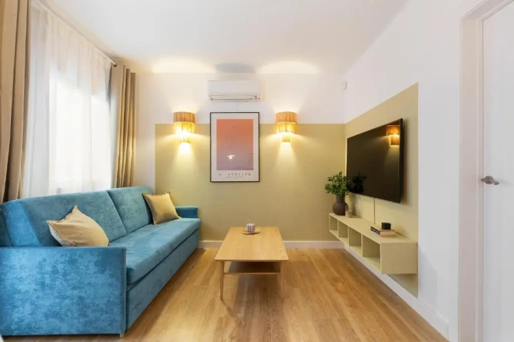 2 Bedrooms Apartment