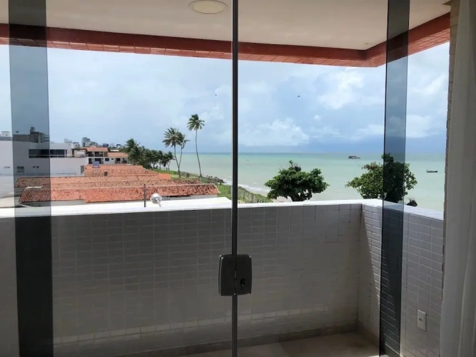 Apartment with balcony and with ocean view