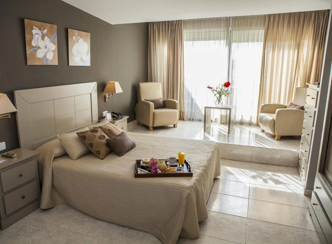 Alexandra Aparthotel