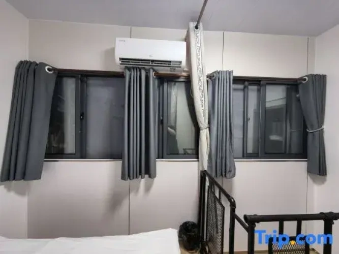 2 Bedrooms Family Suite with balcony