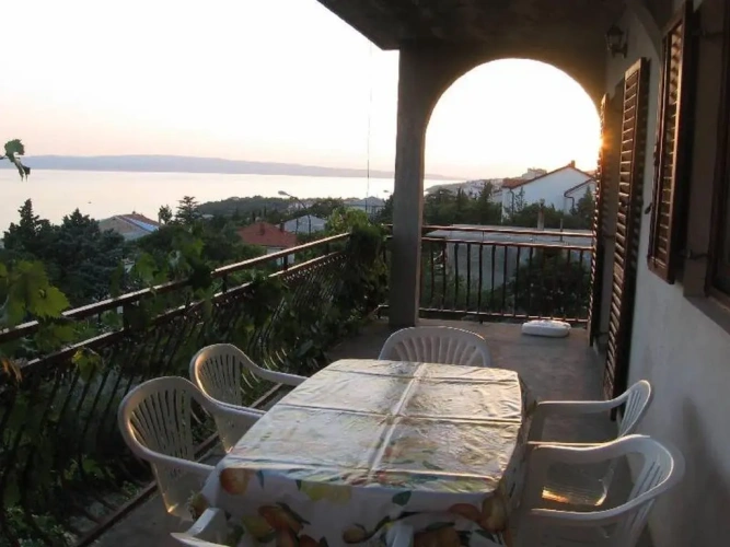 3 Bedrooms Comfort Apartment with balcony and with sea view
