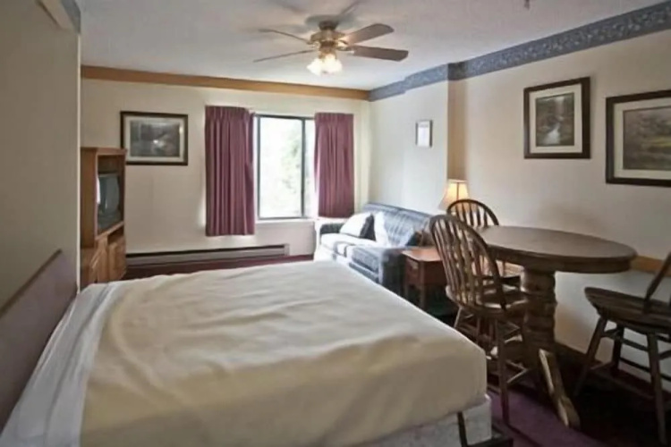 Silver Creek Lodge