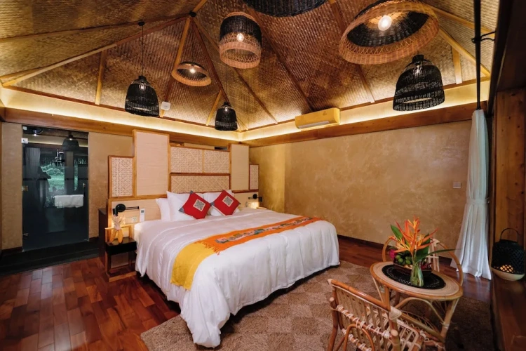 Premier Suite with balcony