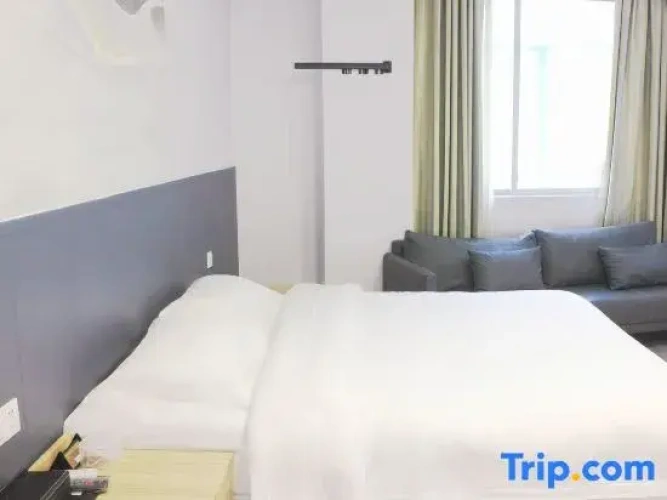 2 Bedrooms Business Suite