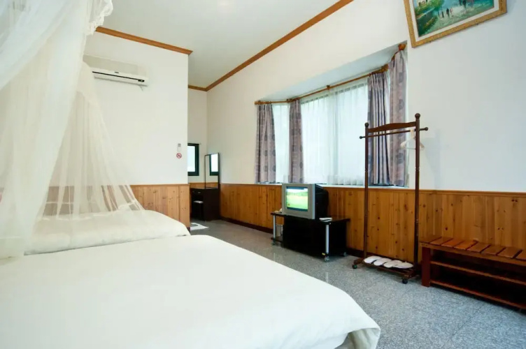 Hofeng Xiangcun B&B