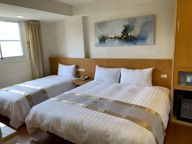 Standard Triple room