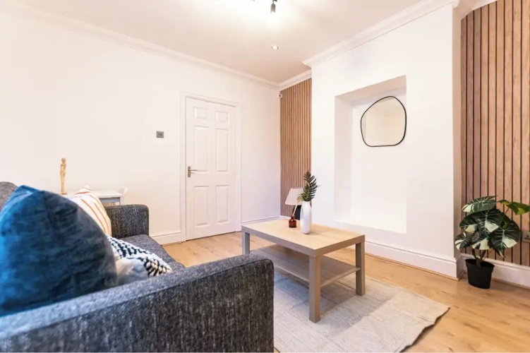343b Aigburth Road