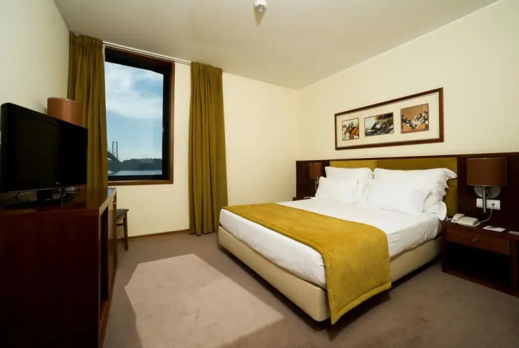 Vila Gale Opera Hotel