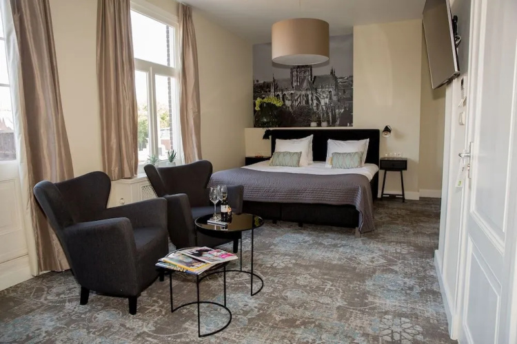 MonQui Boutique Hotel