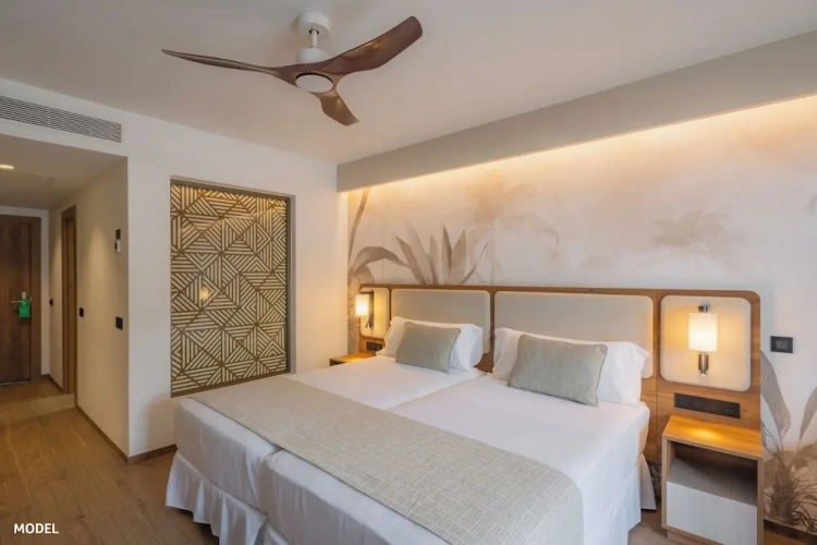 Suite with balcony and with sea view