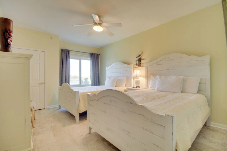 3 Bedrooms Apartment