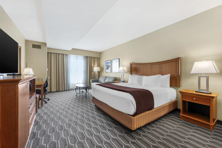 Best Western Plus Swiss Chalet Hotel & Suites