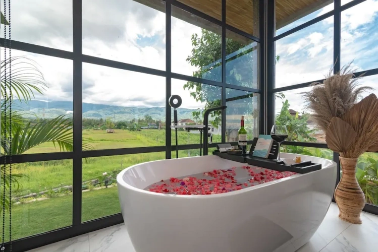 3 Bedrooms Luxury Villa beachfront