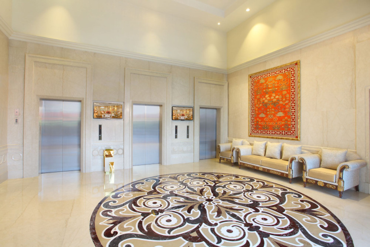 Seven Seas Hotel