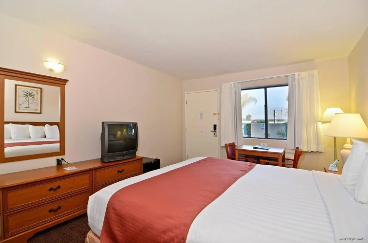 Pleasant Inn