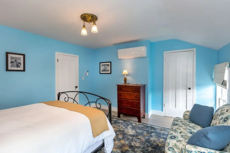 Middle Street Inn