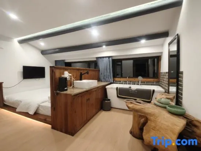 Standard Double room with view