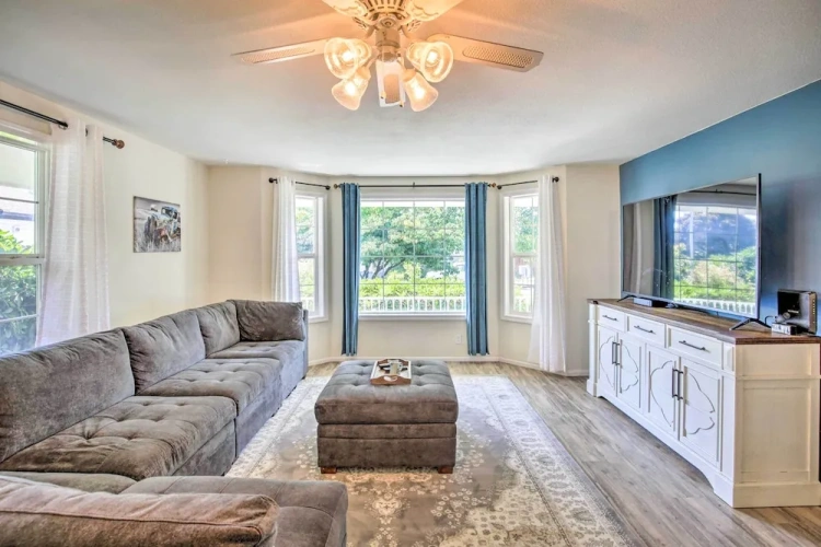 3 Bedrooms Cottage