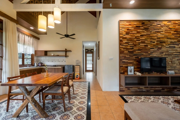 2 Bedrooms Royal Cottage