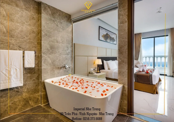 Suite with balcony and with sea view
