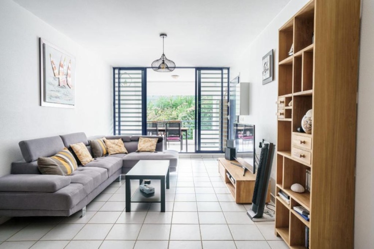2 Bedrooms Apartment