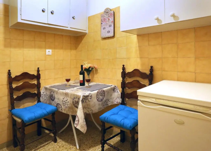 Aristotle's studio apartment