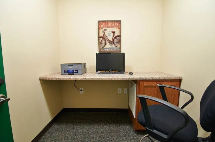 Risewell Kitchen Suites Pleasanton