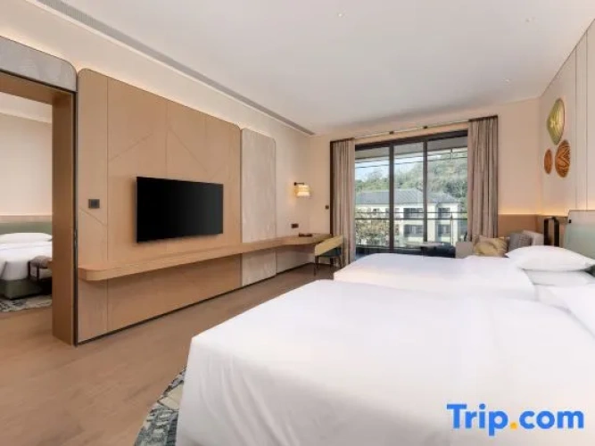 2 Bedrooms Suite