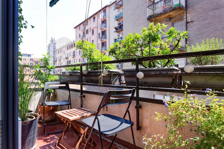 Mondrian Apartment in Milan