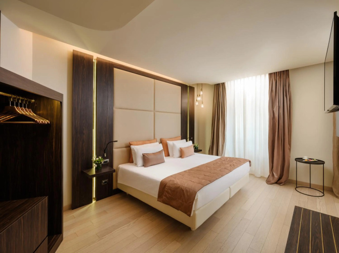 The Square Hotel