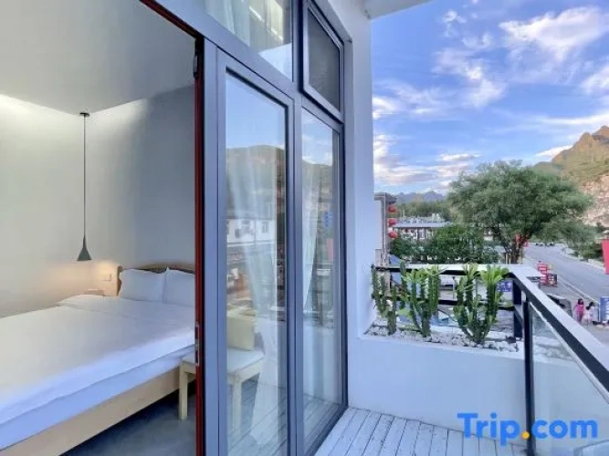 Standard Double room with balcony