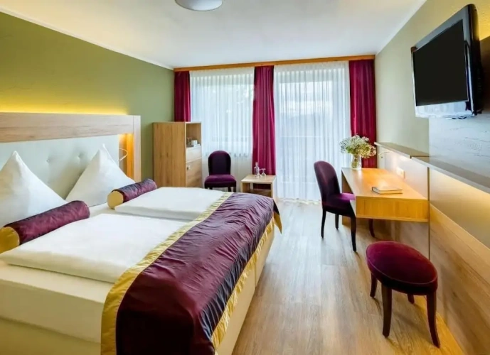 Superior Double room with balcony and with garden view