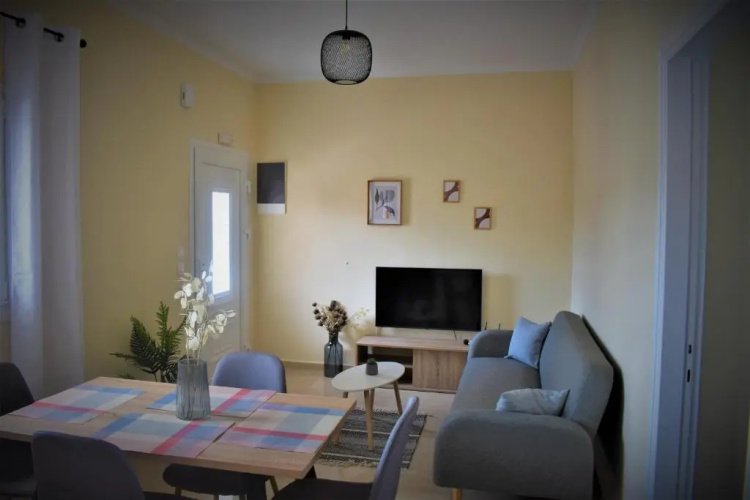 Christina's apartment 2