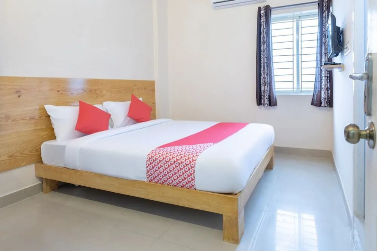 OYO 44601 Cloud Stay