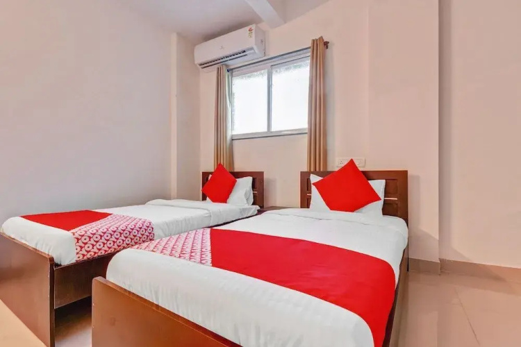 Ekab Hospitality by OYO Rooms