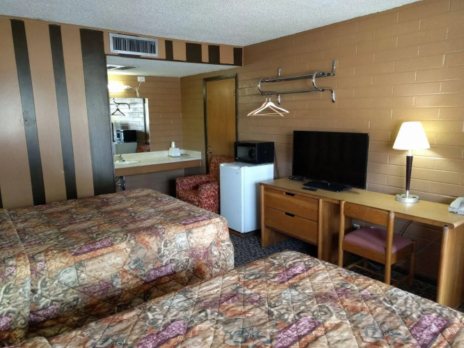Belle-Aire Motel