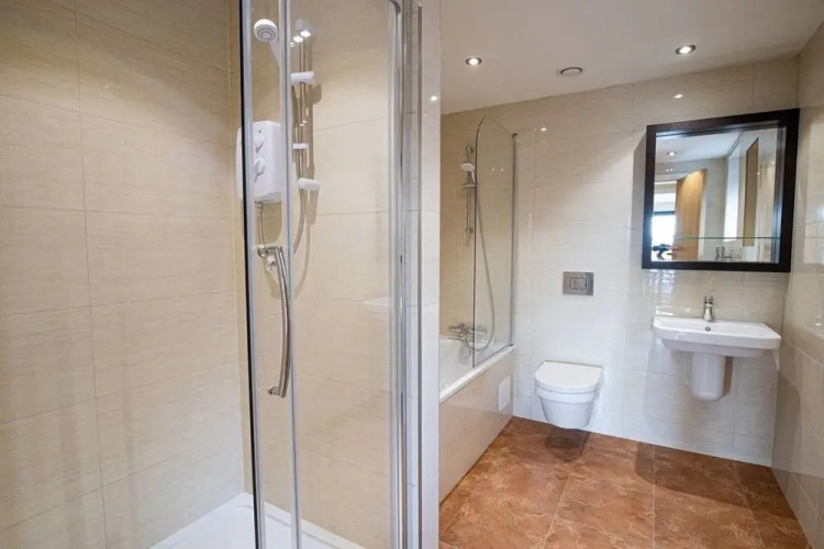 3 bed City Centre Apartment