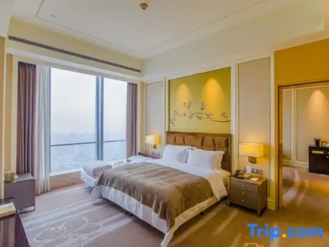 Executive Quadruple Family Suite