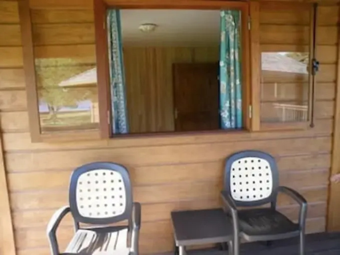 Moorea Surf Bed and Breakfast
