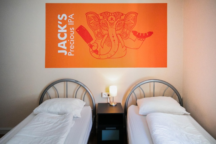 Standard Twin room