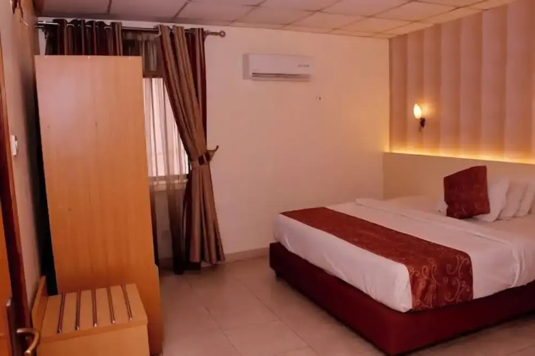 Continental Suites Ltd