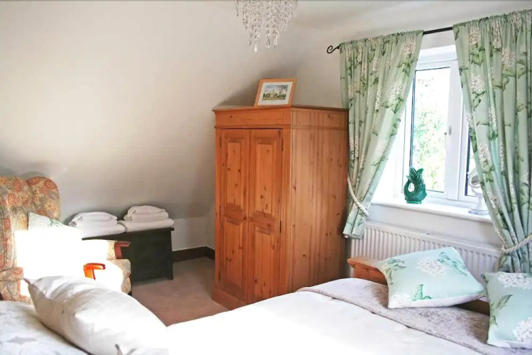 Avon Lodge