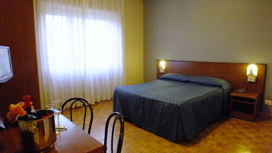 Hotel Consul
