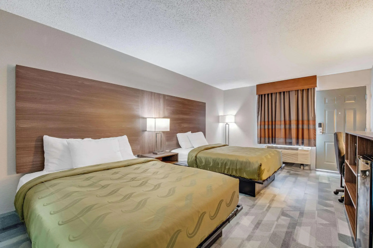 Quality Inn Dalton East