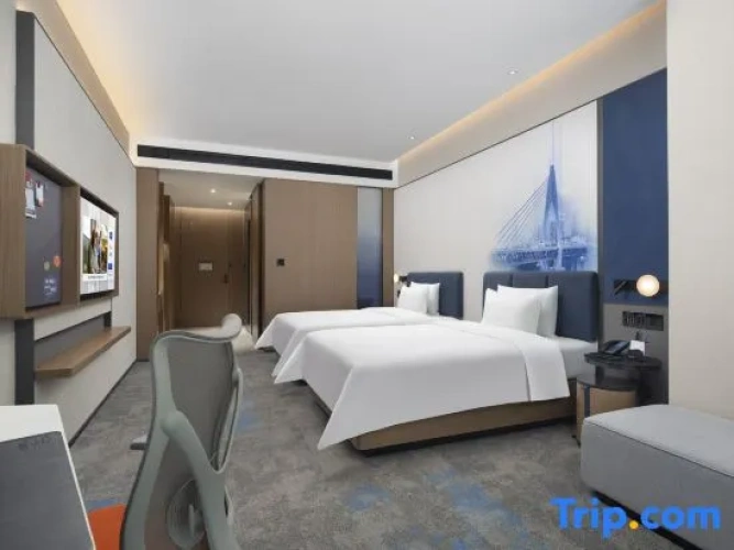 Standard Twin room with mountain view